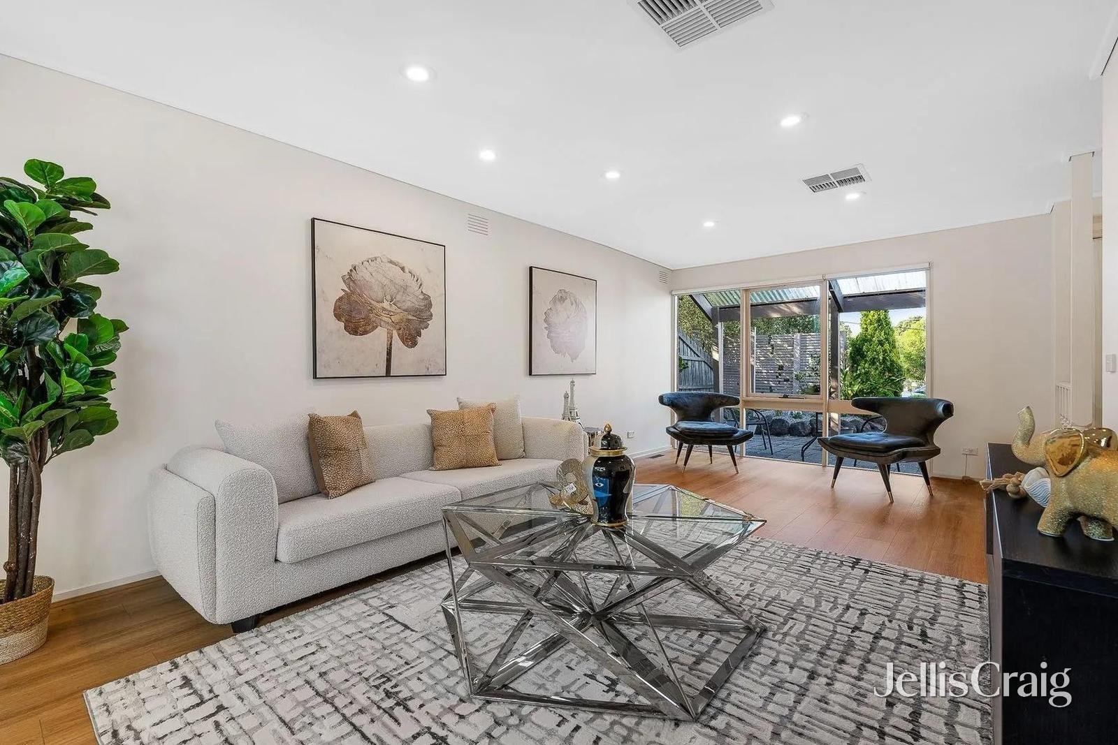 2 Allure Court, Glen&nbsp;Waverley image 2