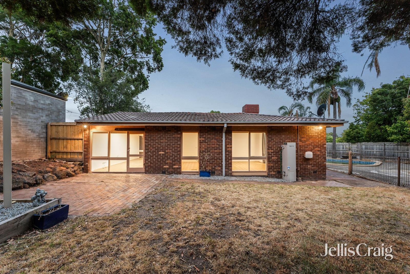 2 Allure Court, Glen&nbsp;Waverley image 10