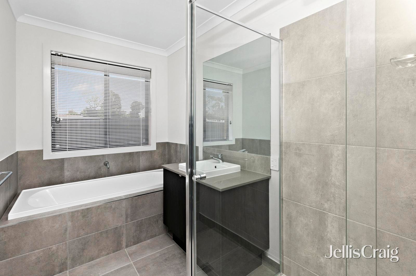 2 Alto Grange, Winter&nbsp;Valley image 5