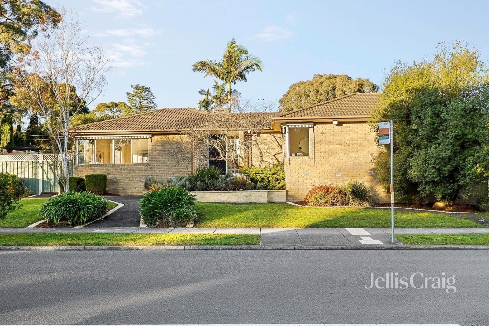 2 Aminya Crescent, Yallambie image 2