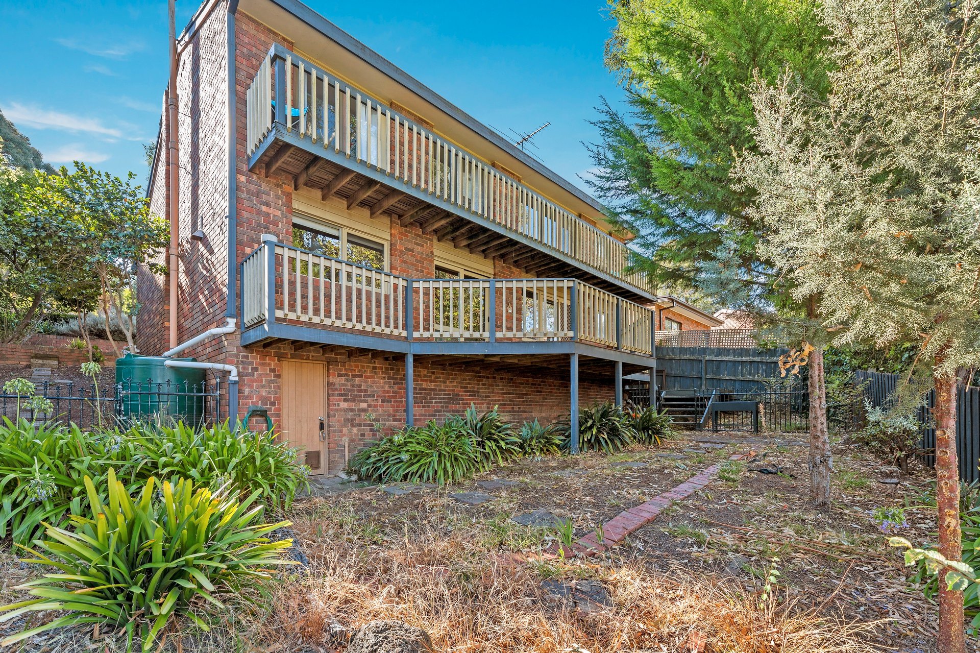 2 Apple Gum Grove, Doncaster East image 6