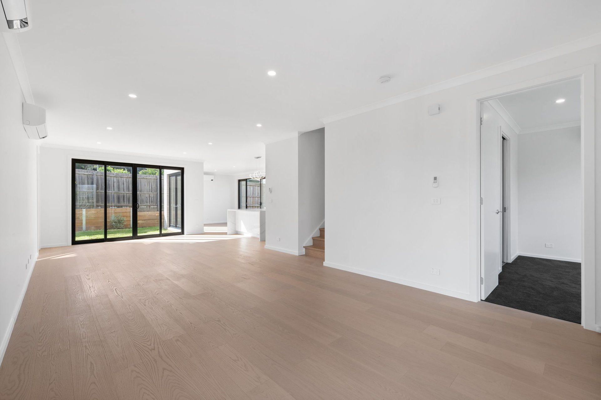 2 Aranga Crescent, Donvale image 2