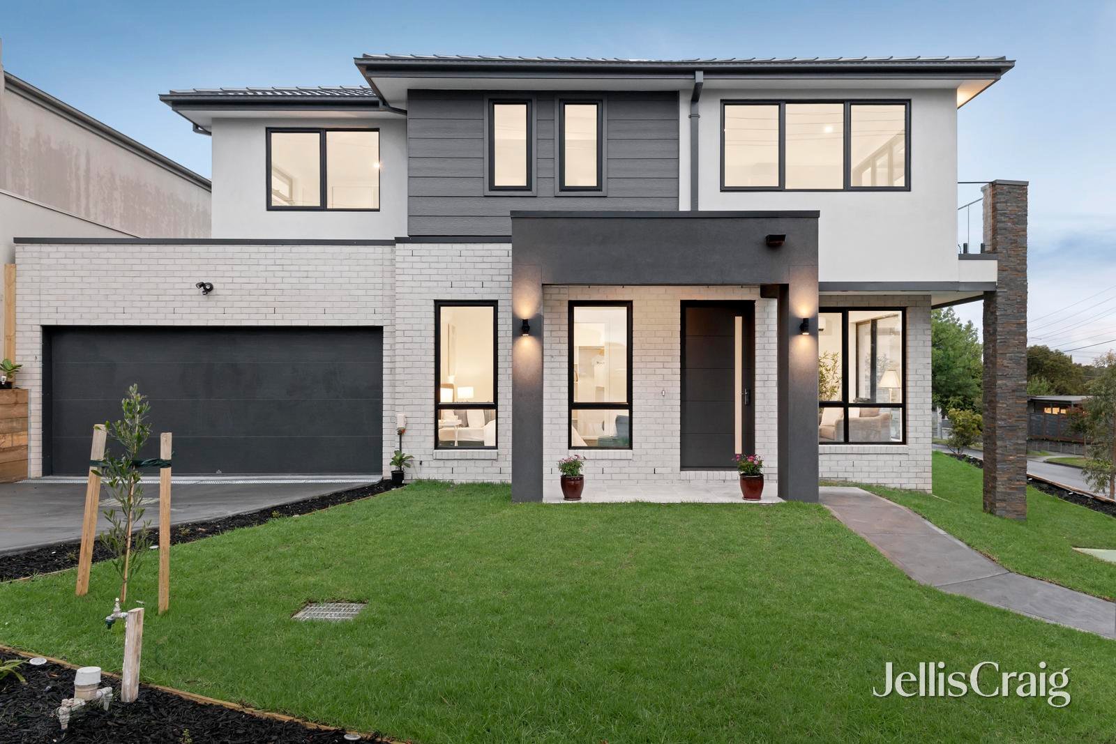 2 Aranga Crescent, Donvale image 1