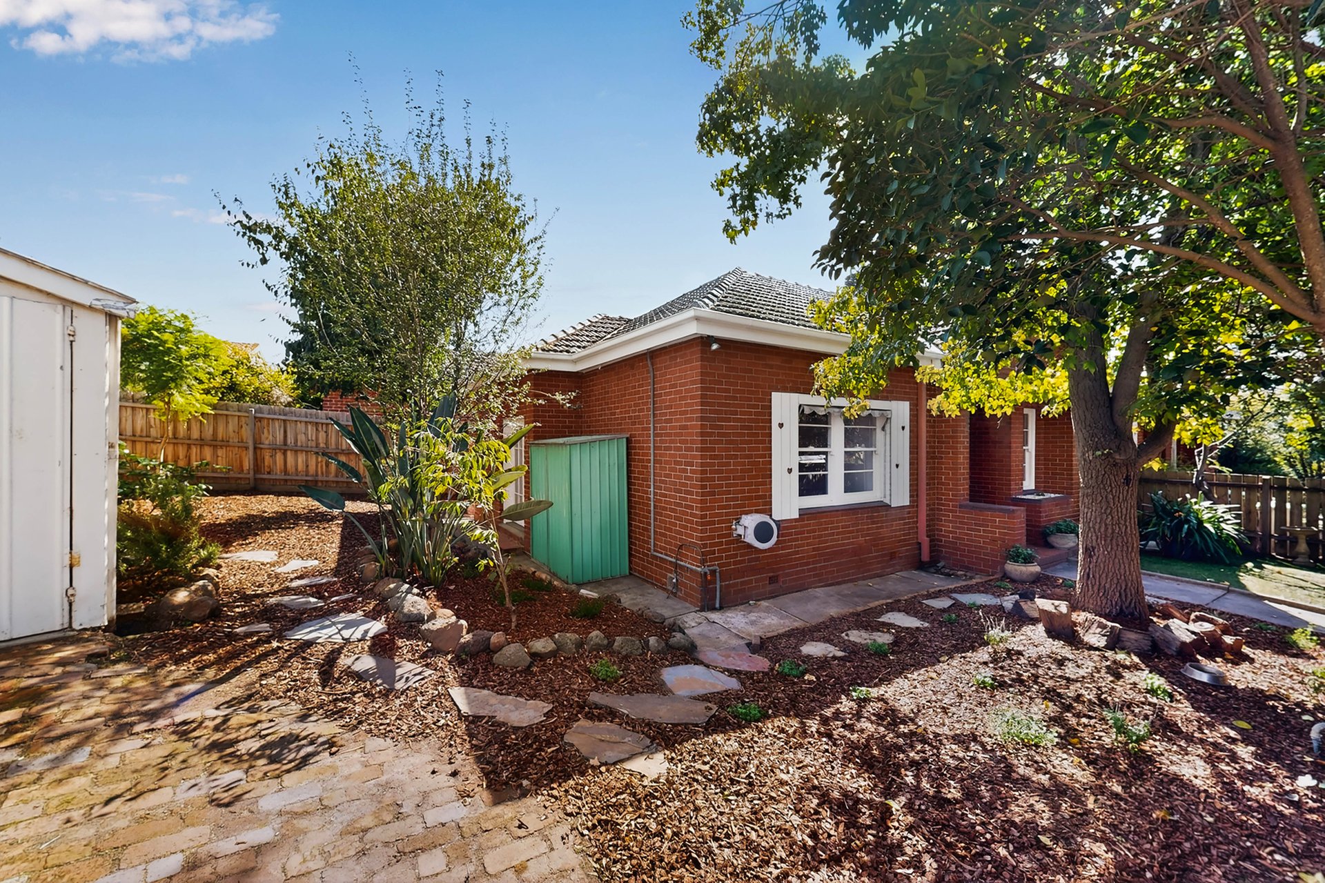 2 Ardene Court, Hawthorn image 9