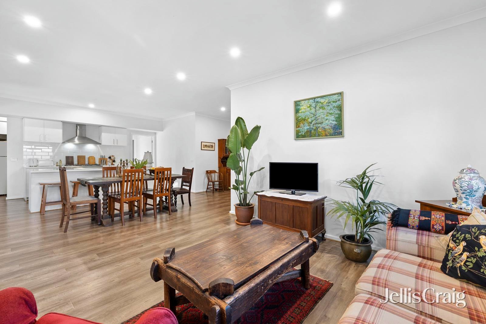 2 Armstrong Court, Kyneton image 5