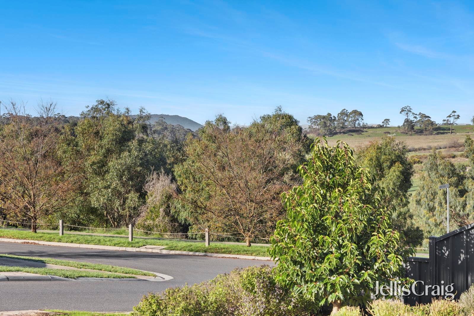 2 Armstrong Court, Kyneton image 14