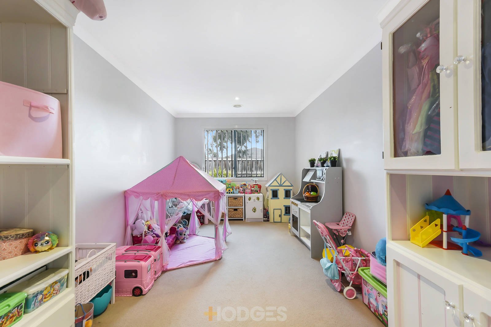 2 Armstrong Street Cranbourne East