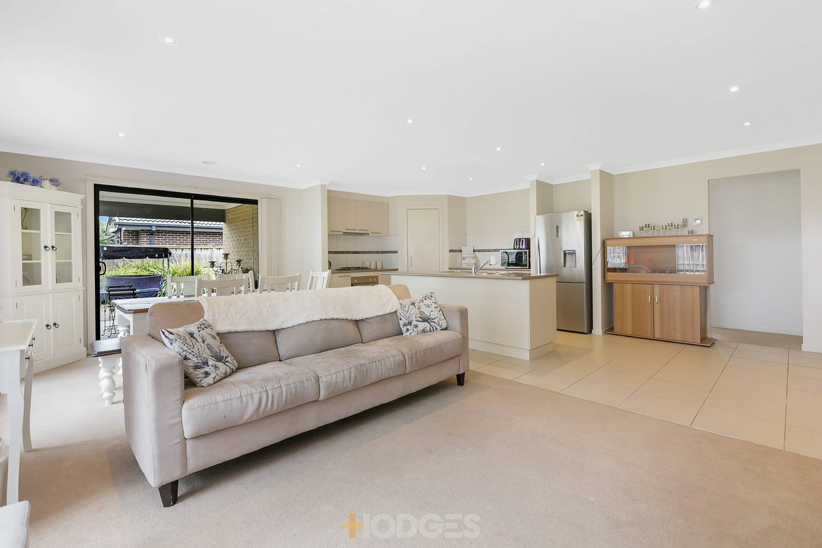 2 Armstrong Street Cranbourne East