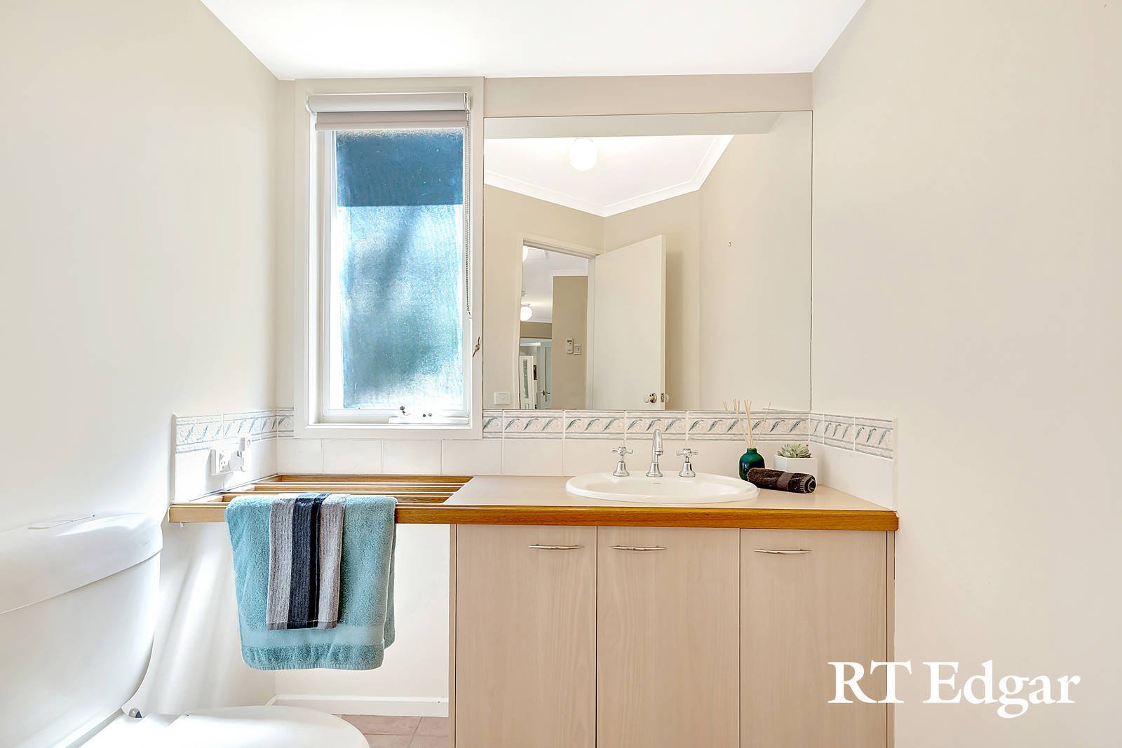 Property Gallery Thumbnail 15