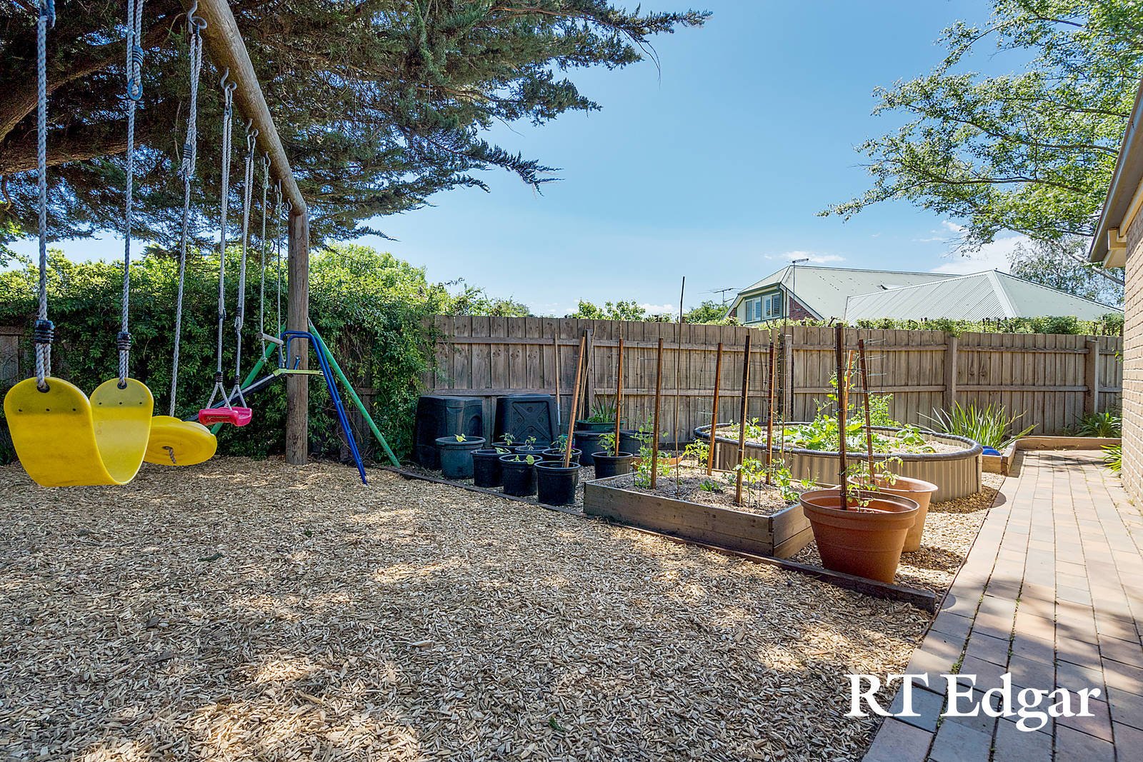 Property Gallery Thumbnail 19