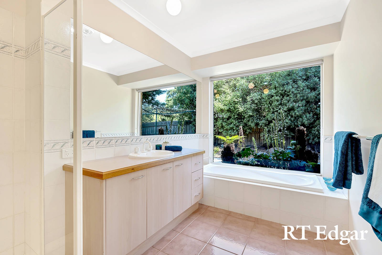 Property Gallery Thumbnail 21