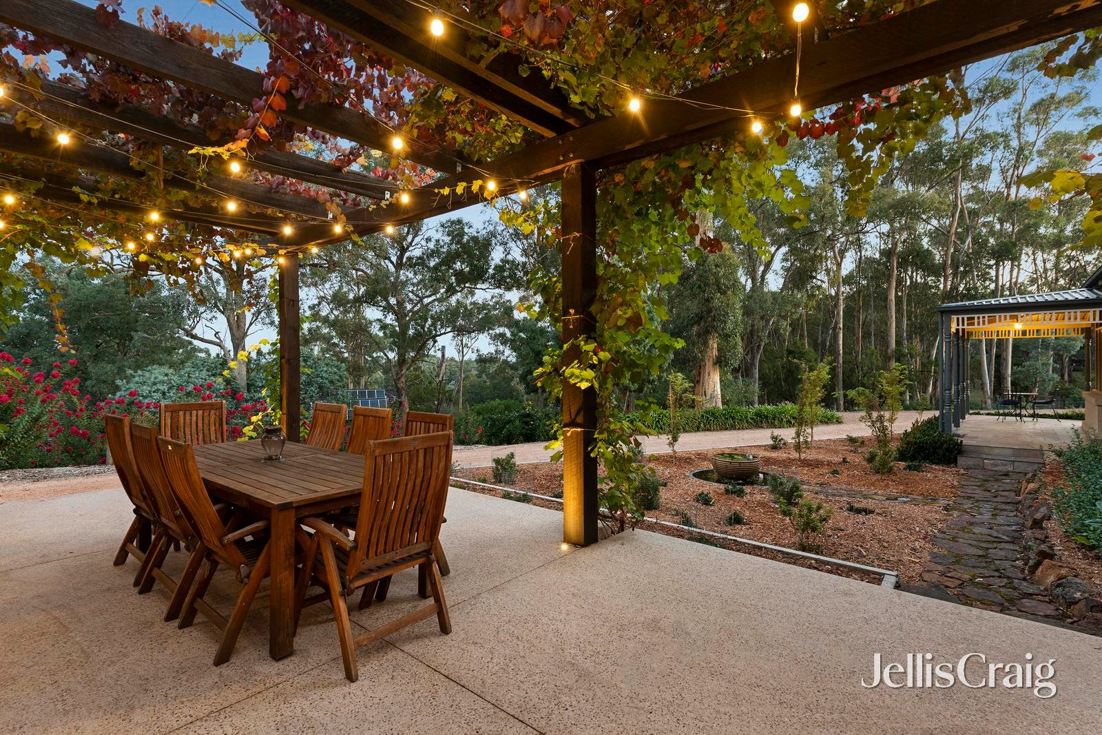 2 Ashley Court, Research image 12