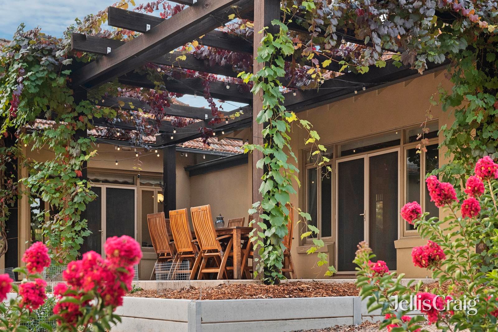 2 Ashley Court, Research image 13