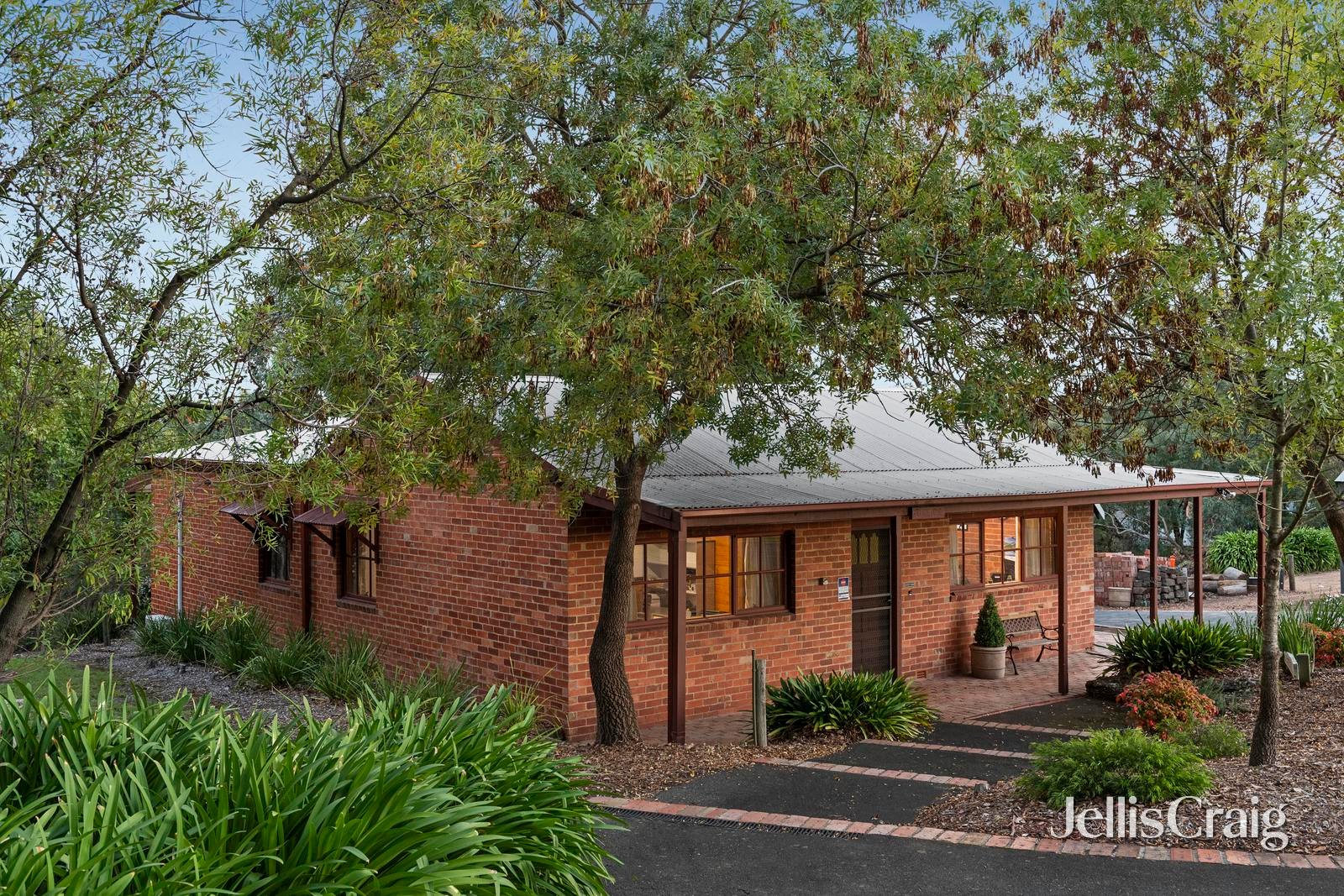 2 Ashley Court, Research image 18