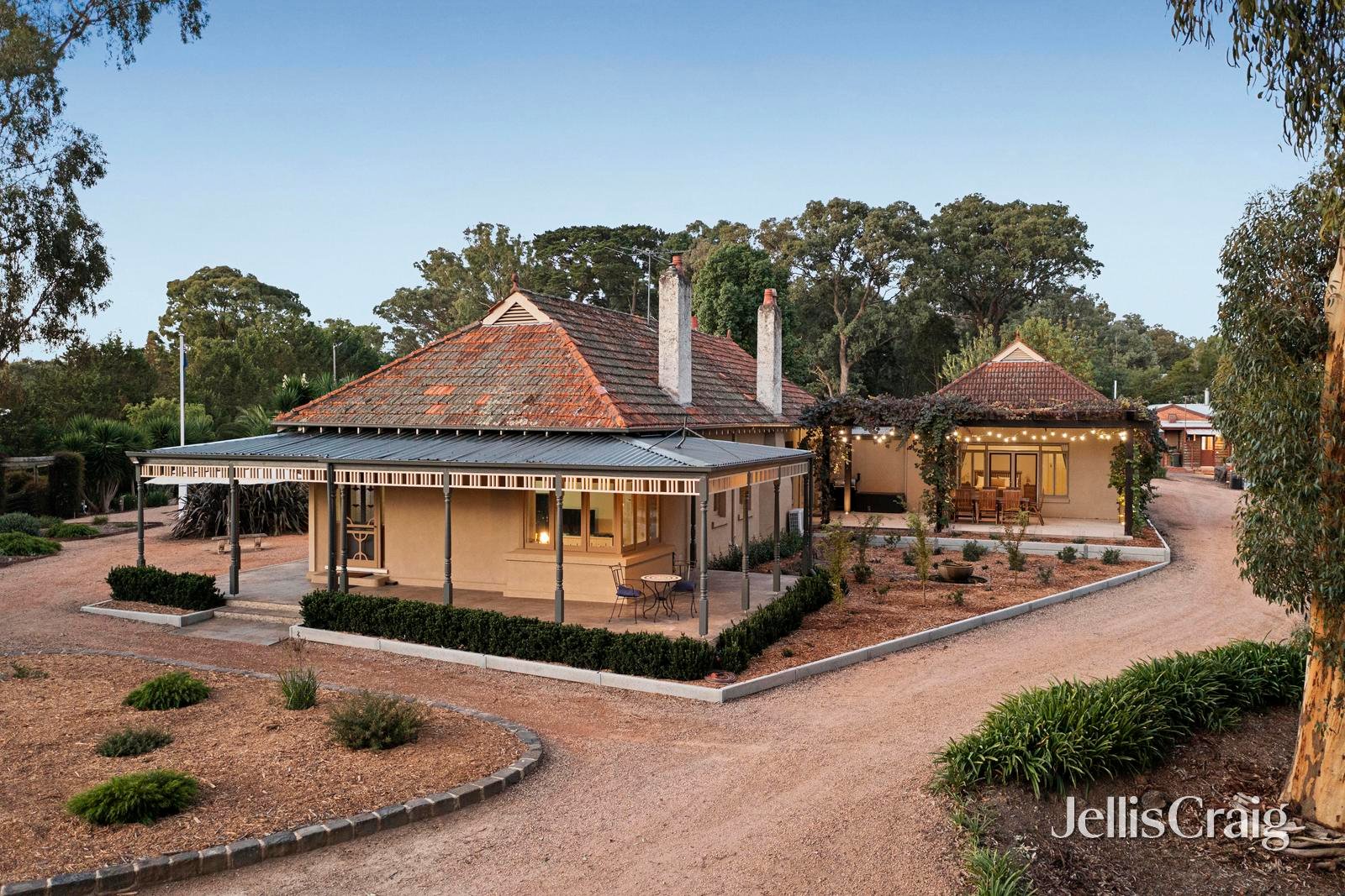 2 Ashley Court, Research image 21