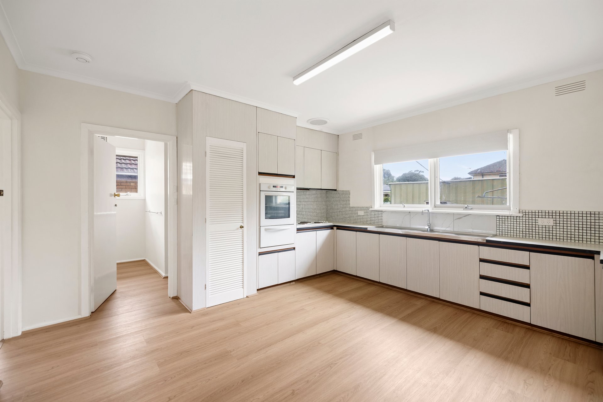 2 Ashmore Road, Forest&nbsp;Hill image 3