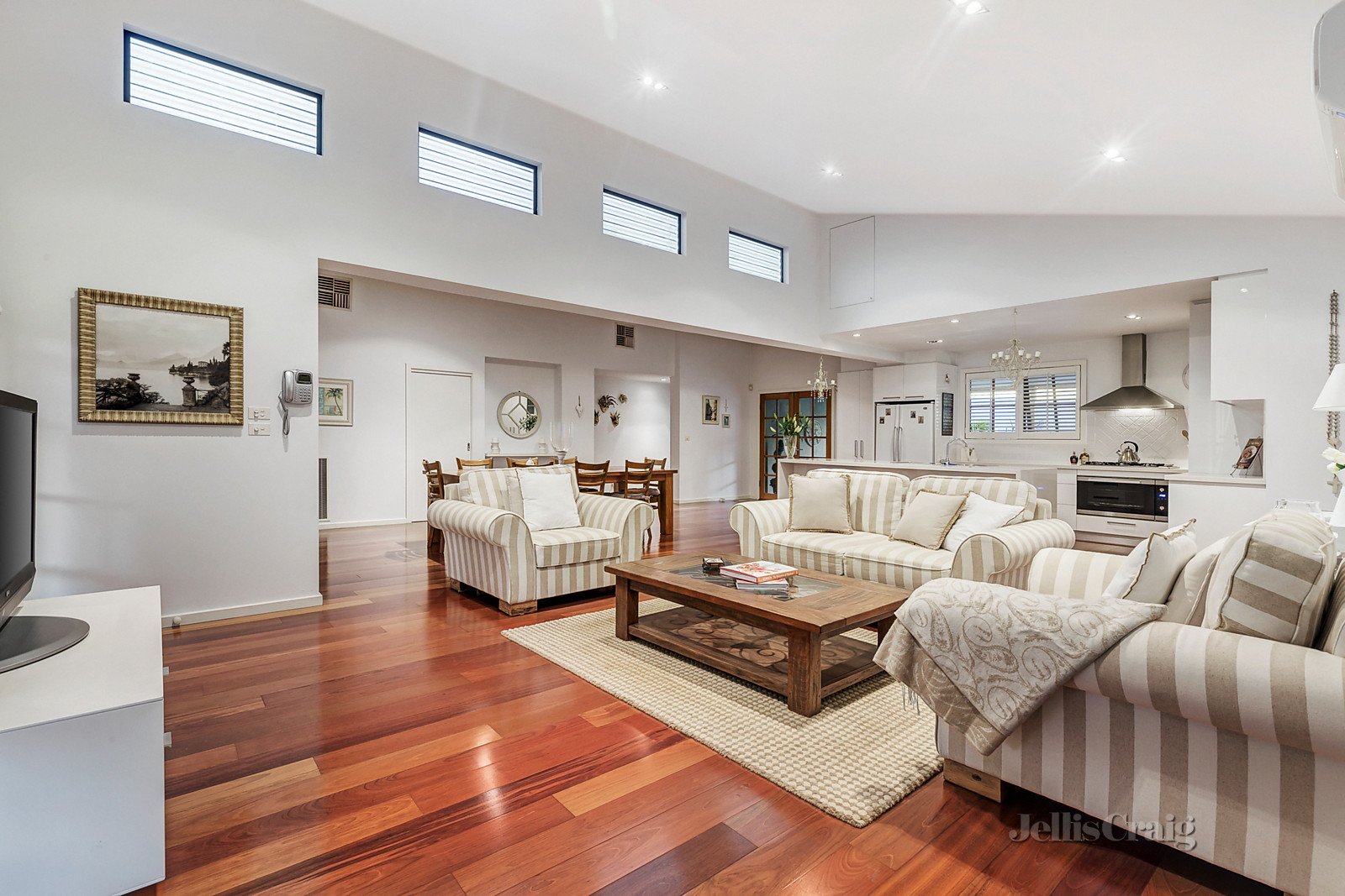 2 Astelot Drive, Donvale image 2