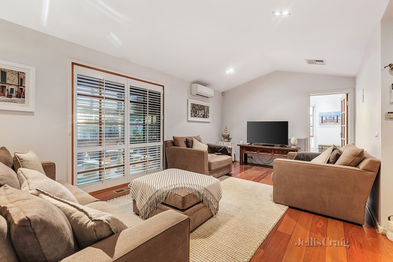 2 Astelot Drive, Donvale image 4