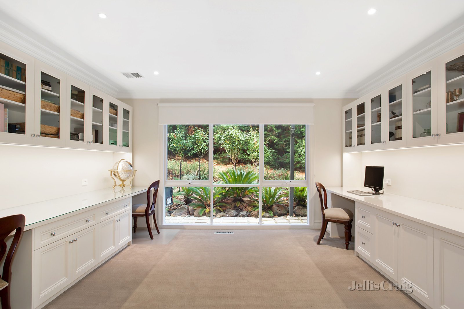 2 Aylesbury Way, Warrandyte image 5