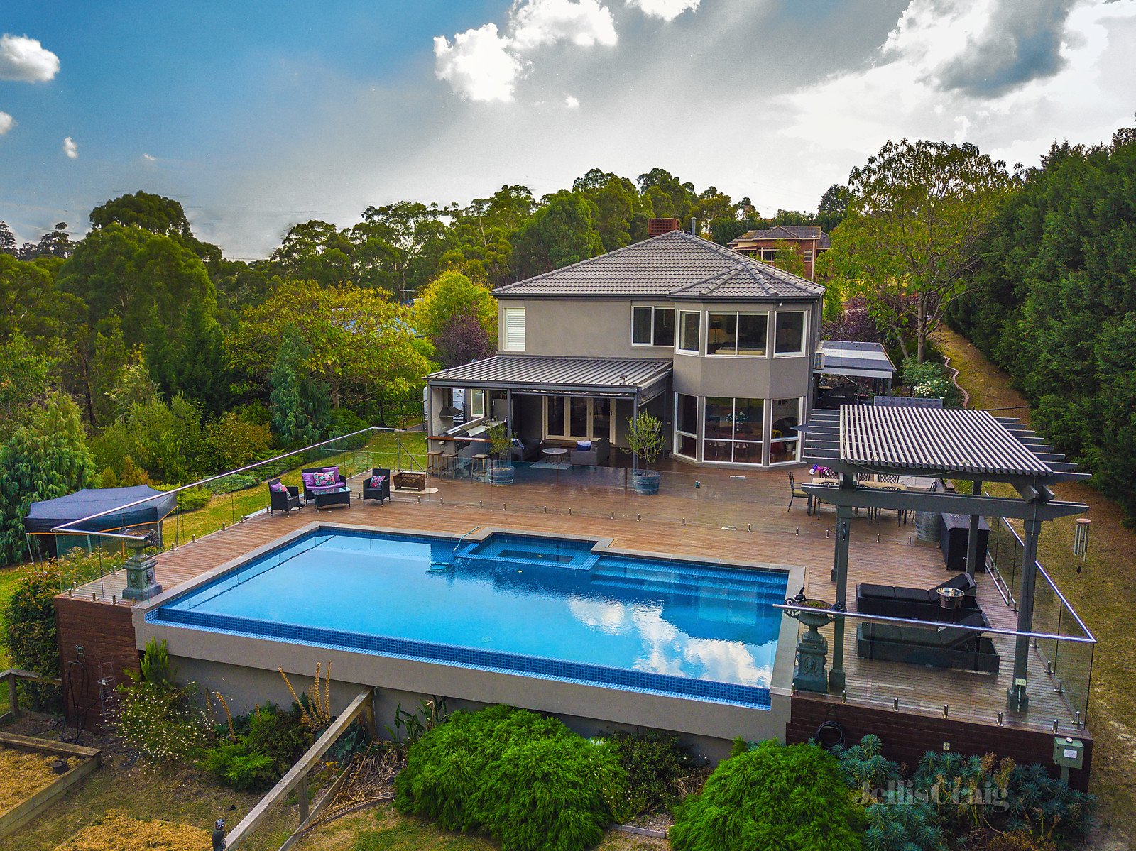 2 Aylesbury Way, Warrandyte image 14