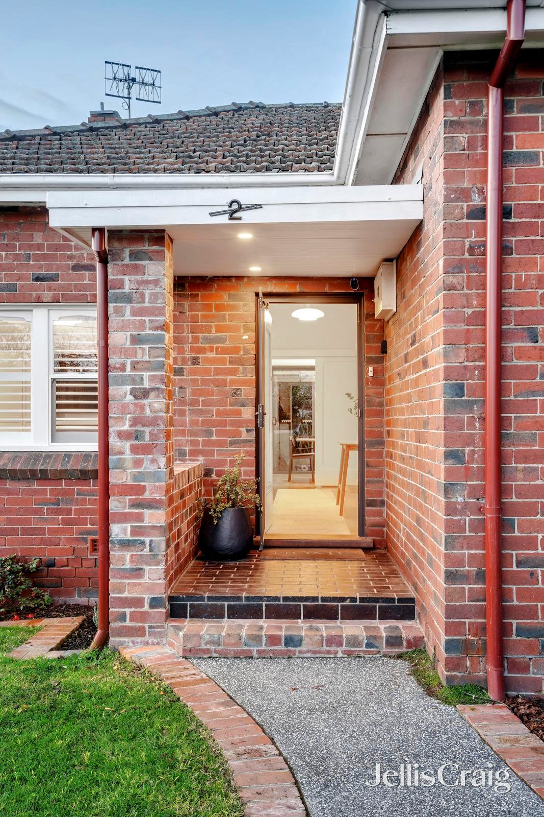 2 Balfe Crescent, Brunswick West image 2