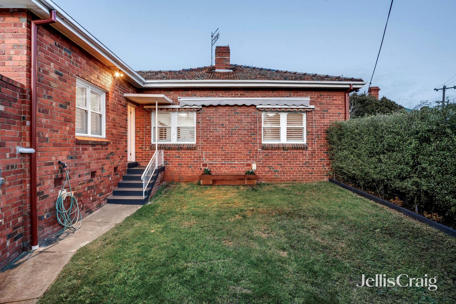 2 Balfe Crescent, Brunswick West image 17