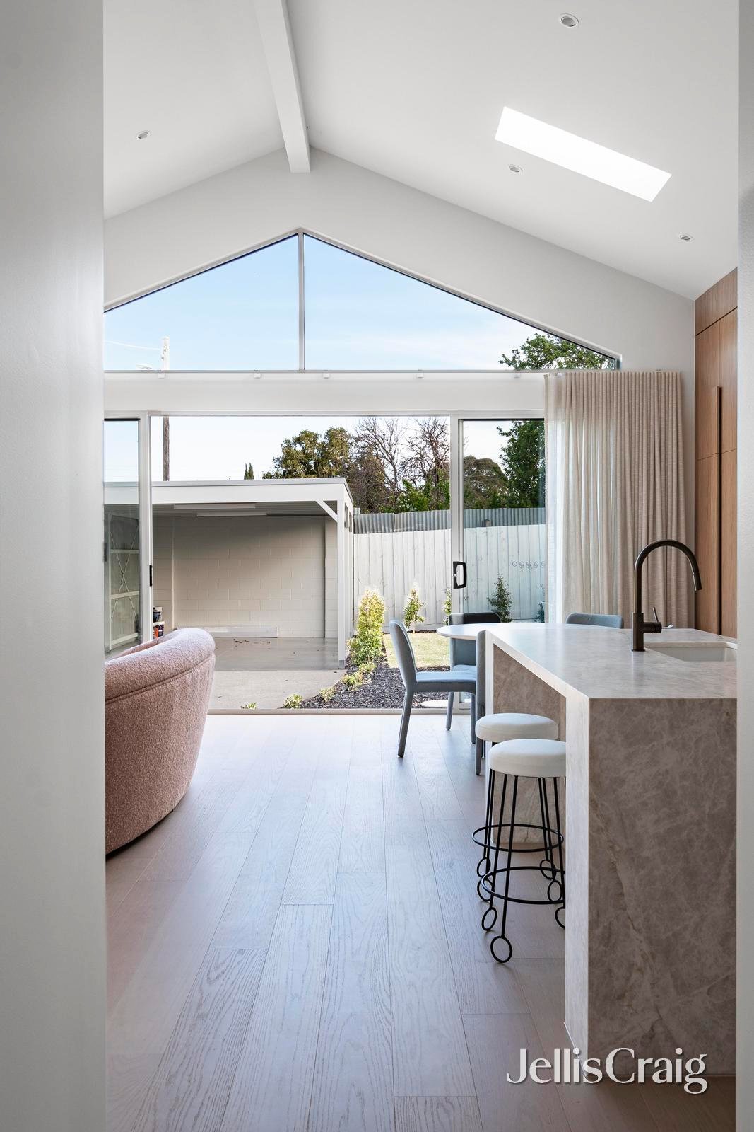 2 Balmoral Avenue, Brunswick&nbsp;East image 6
