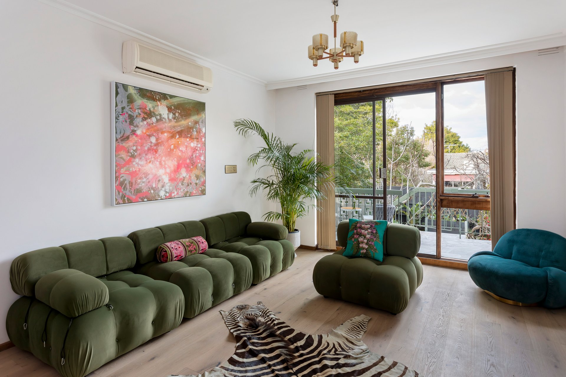 Property Gallery Thumbnail 9