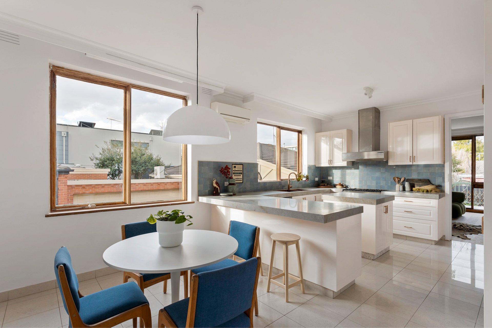 Property Gallery Thumbnail 11