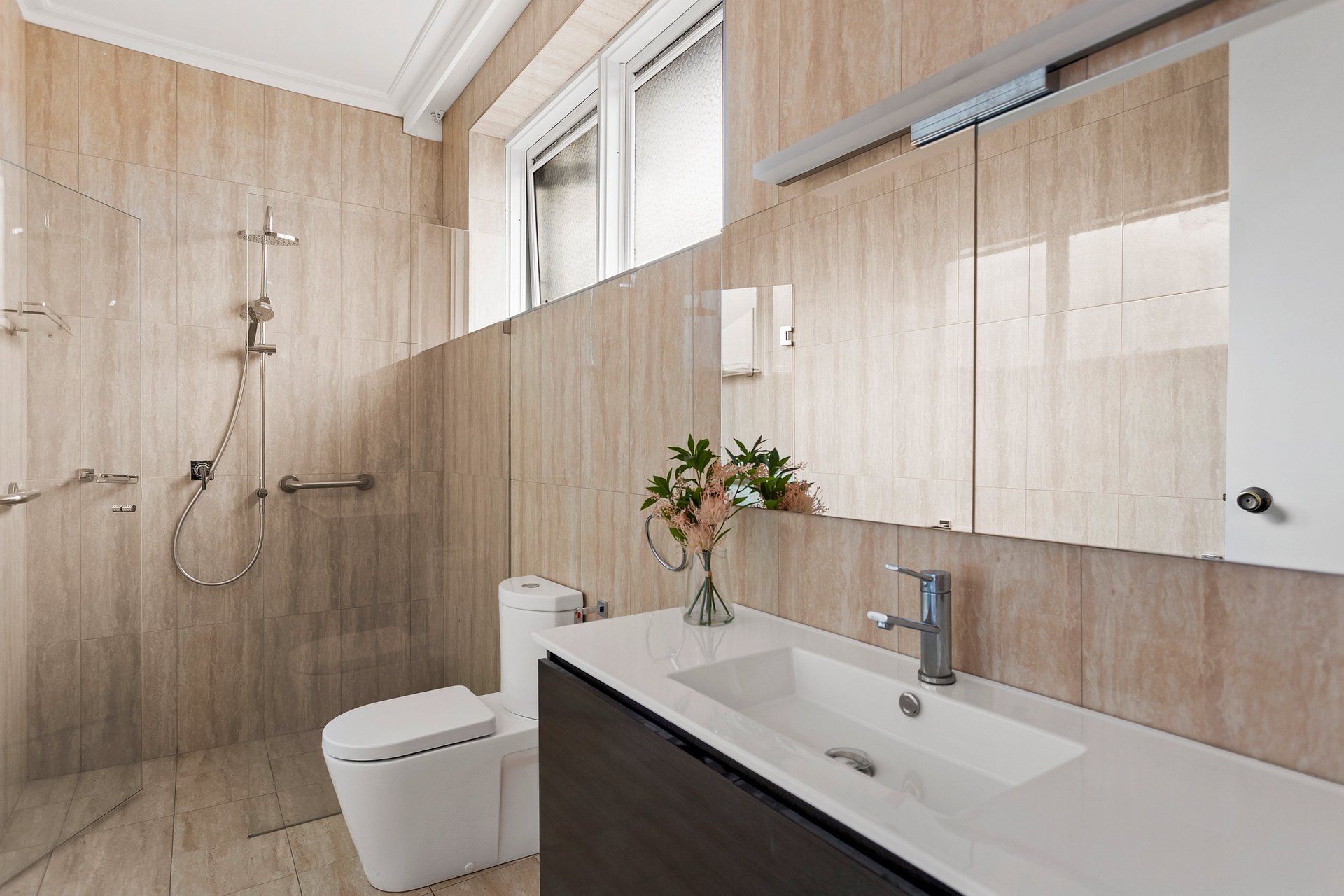 Property Gallery Thumbnail 14