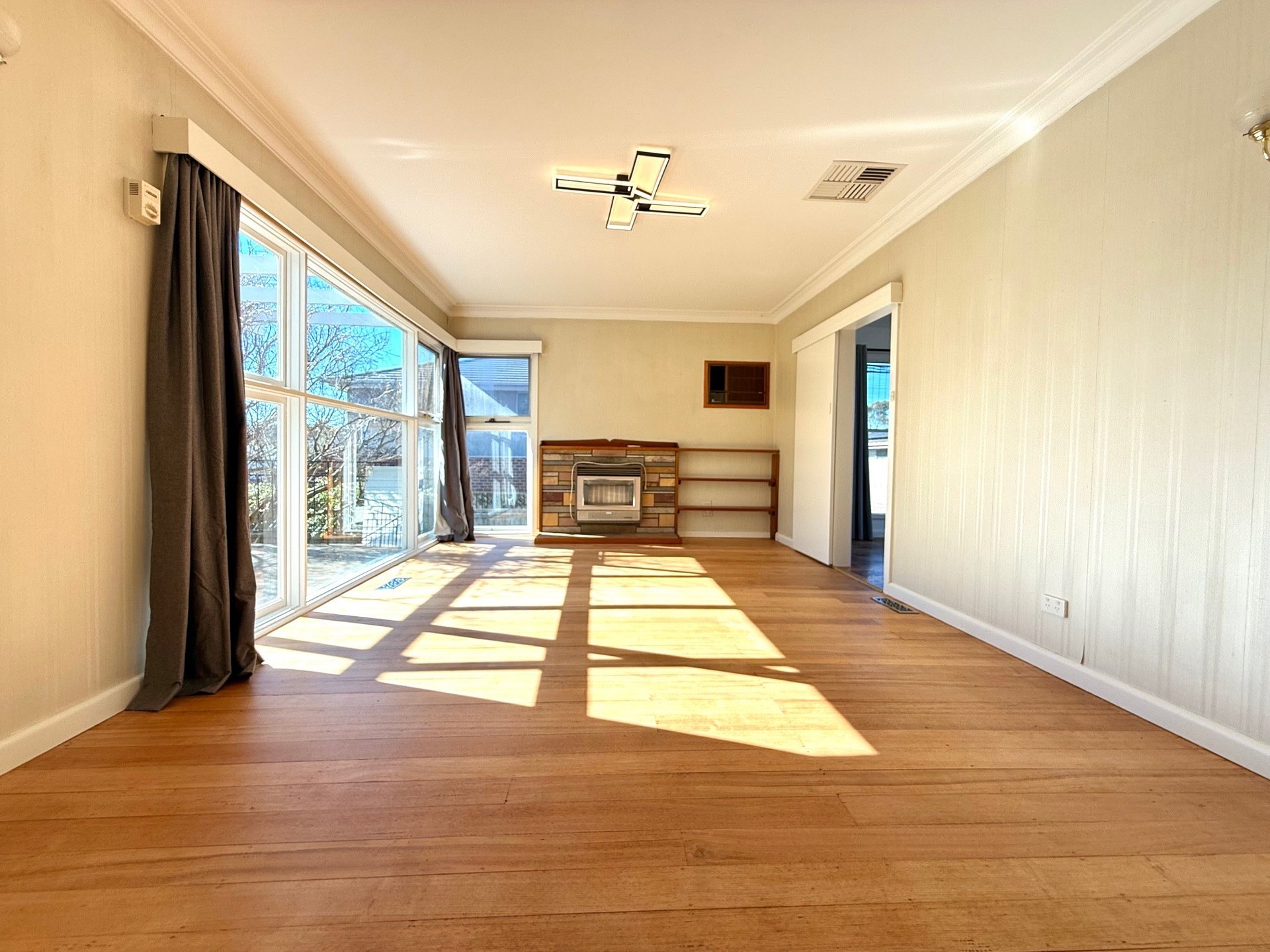 2 Baratta Street, Doncaster East image 2