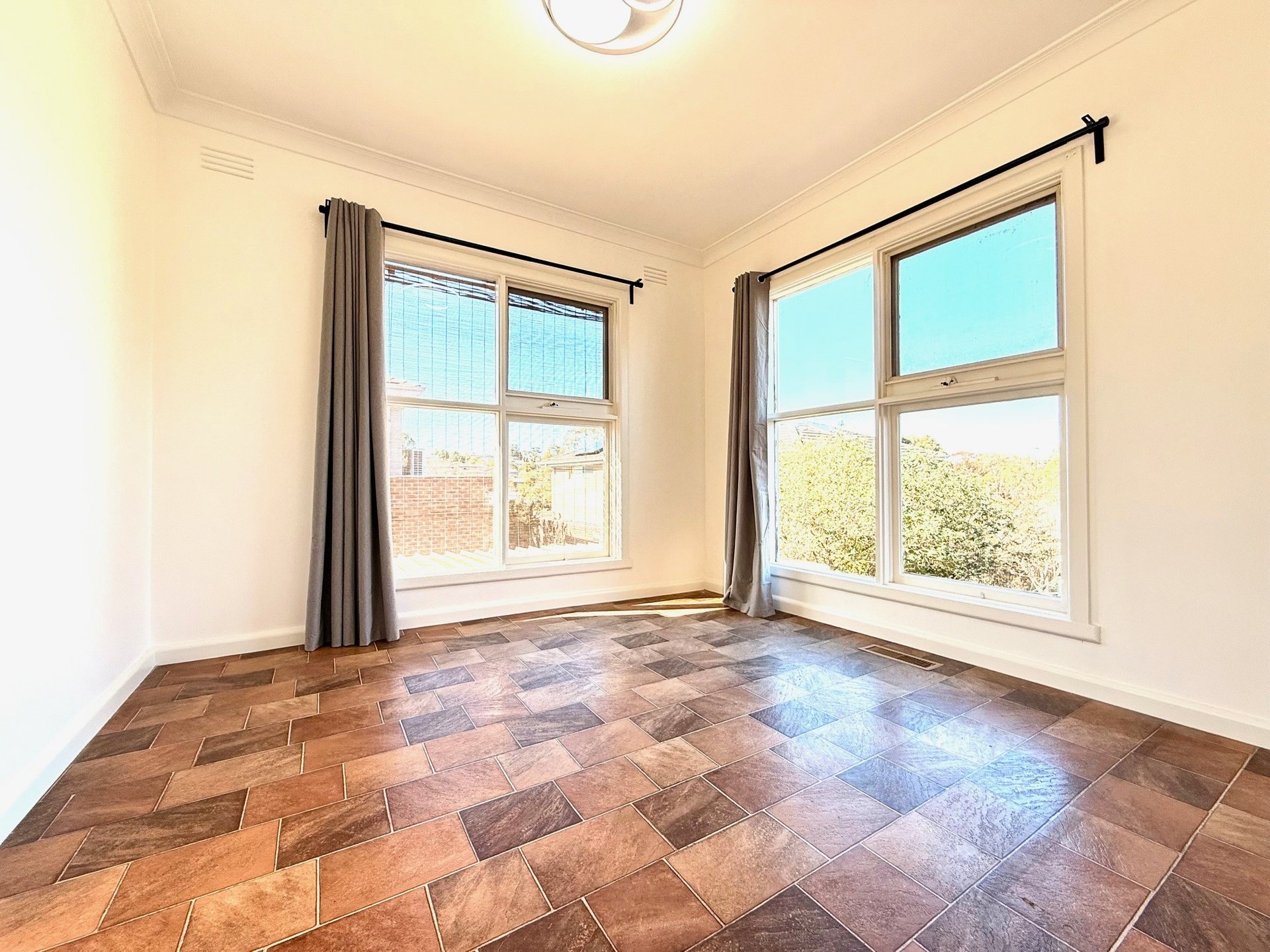 2 Baratta Street, Doncaster East image 6