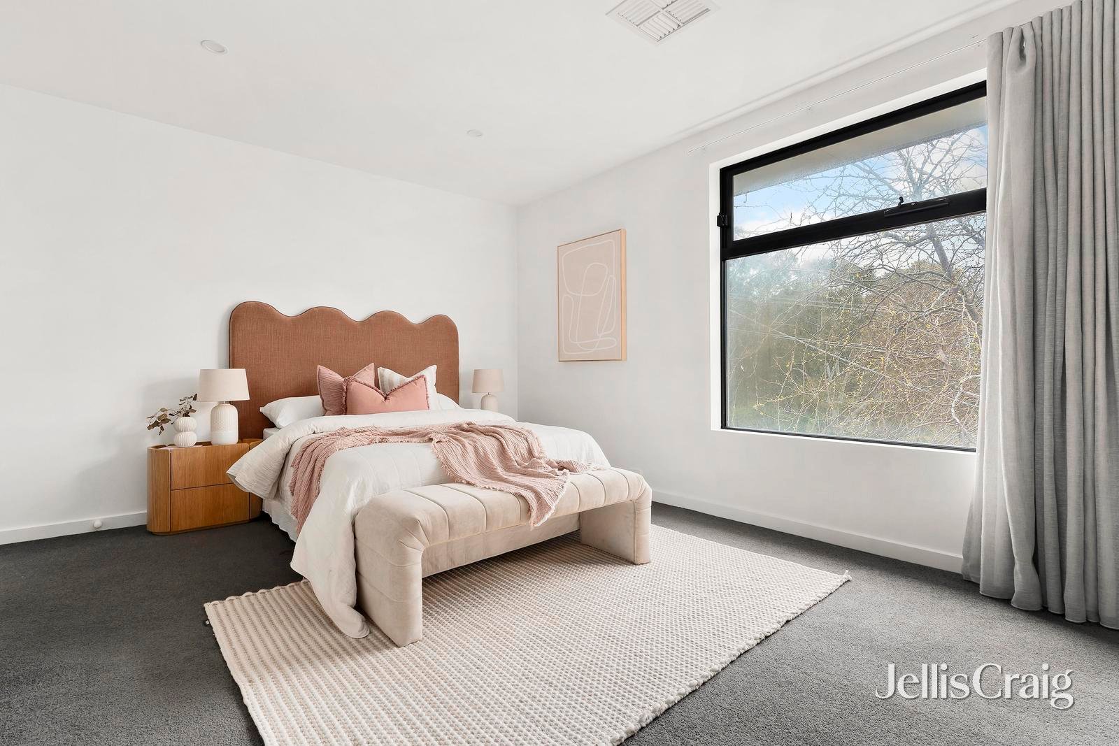 2 Barbara Crescent, Avondale Heights image 6