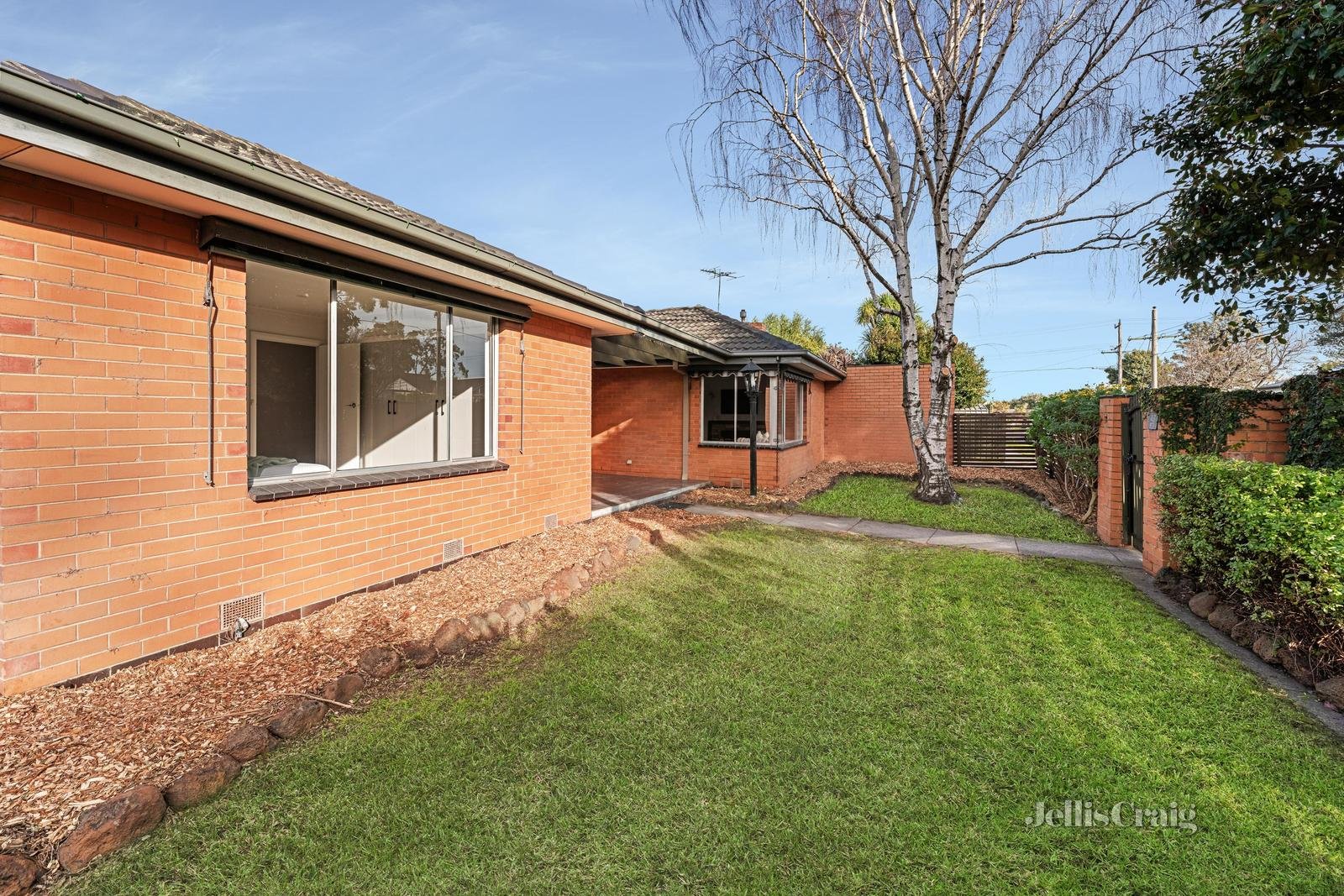 2 Barclay Drive, Cheltenham image 13