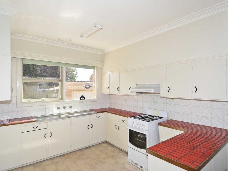 2 Beckley Street, Herne Hill image 2