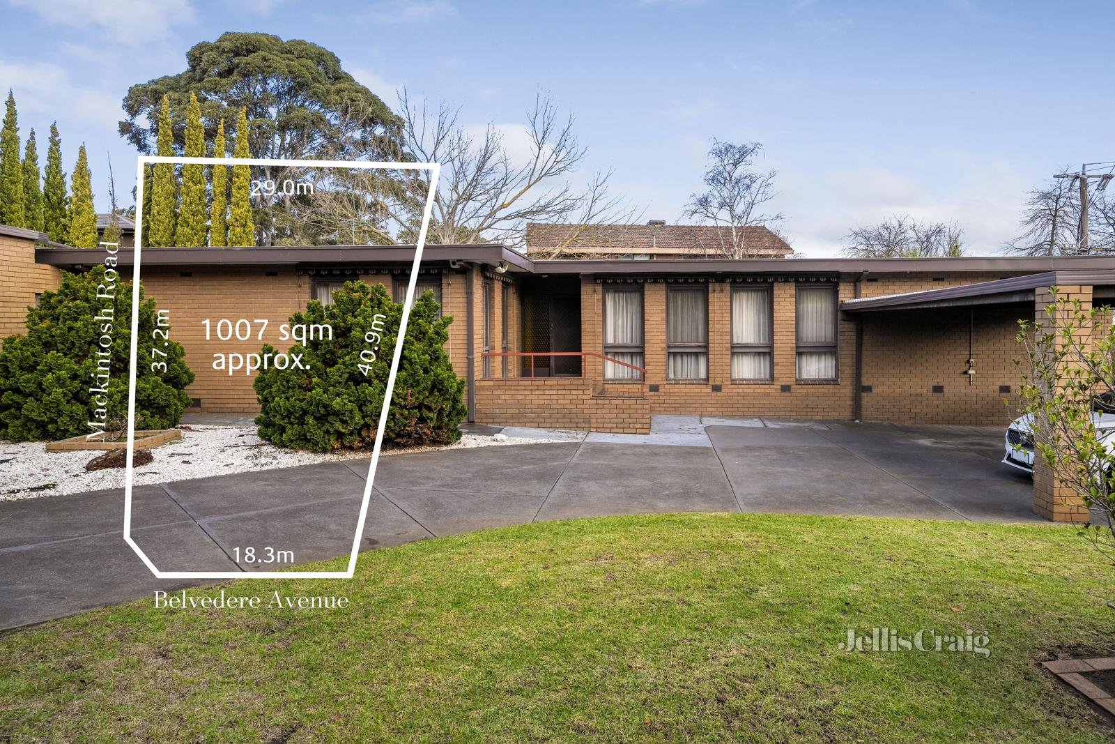 2 Belvedere Avenue, Wheelers Hill image 1