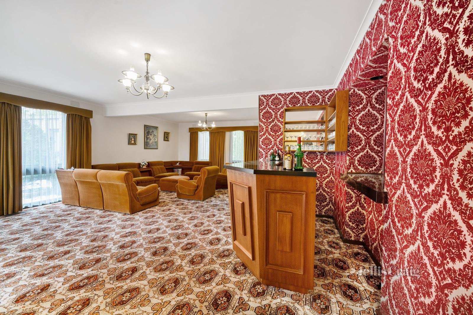 2 Belvedere Avenue, Wheelers Hill image 3