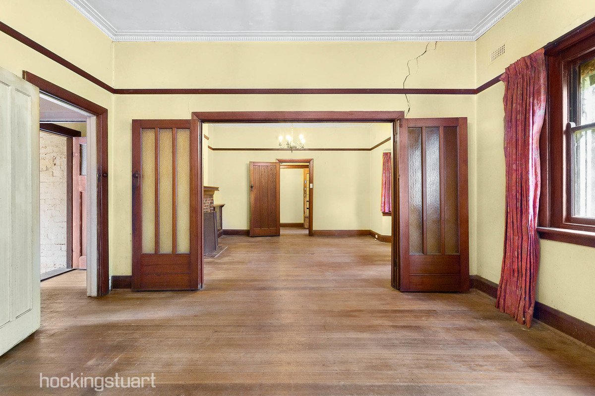2 Beresford Street, Mont Albert image 2