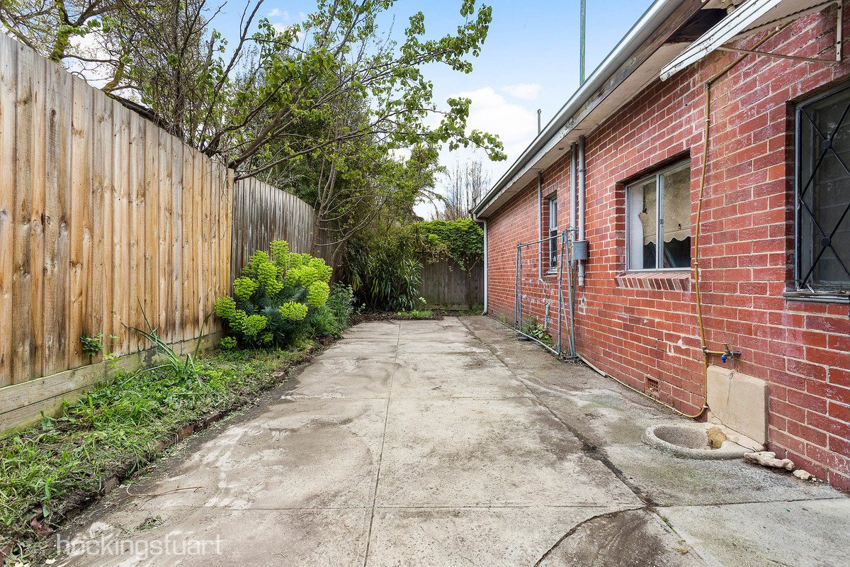 2 Beresford Street, Mont Albert image 9