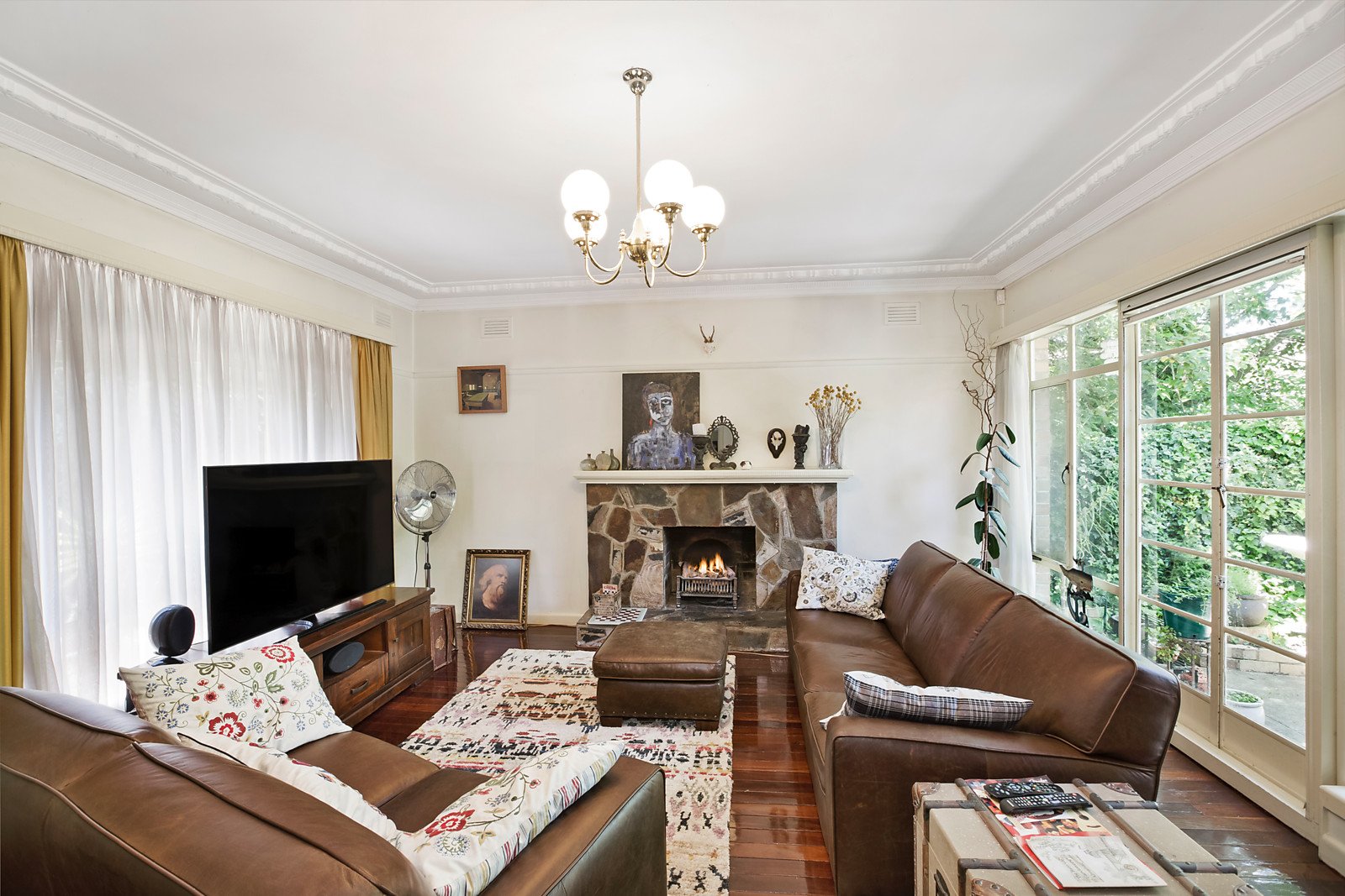 2 Bernard Street, Balwyn North image 2