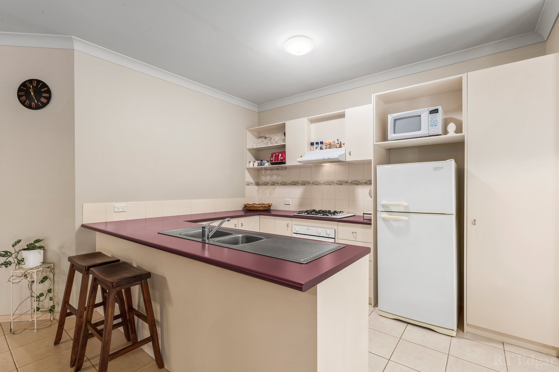 Property Gallery Thumbnail 3