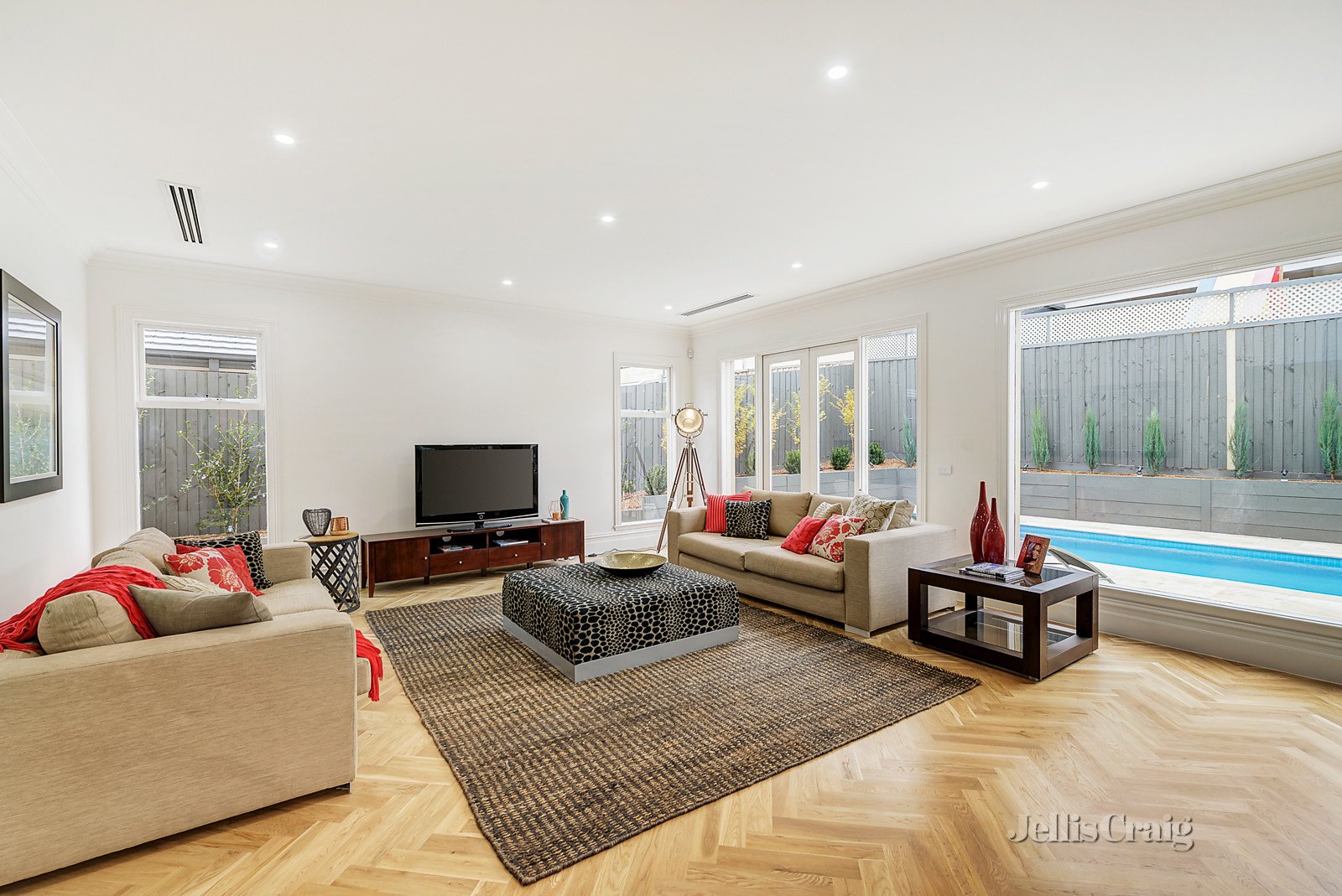 2 Birtles Court, Balwyn image 6