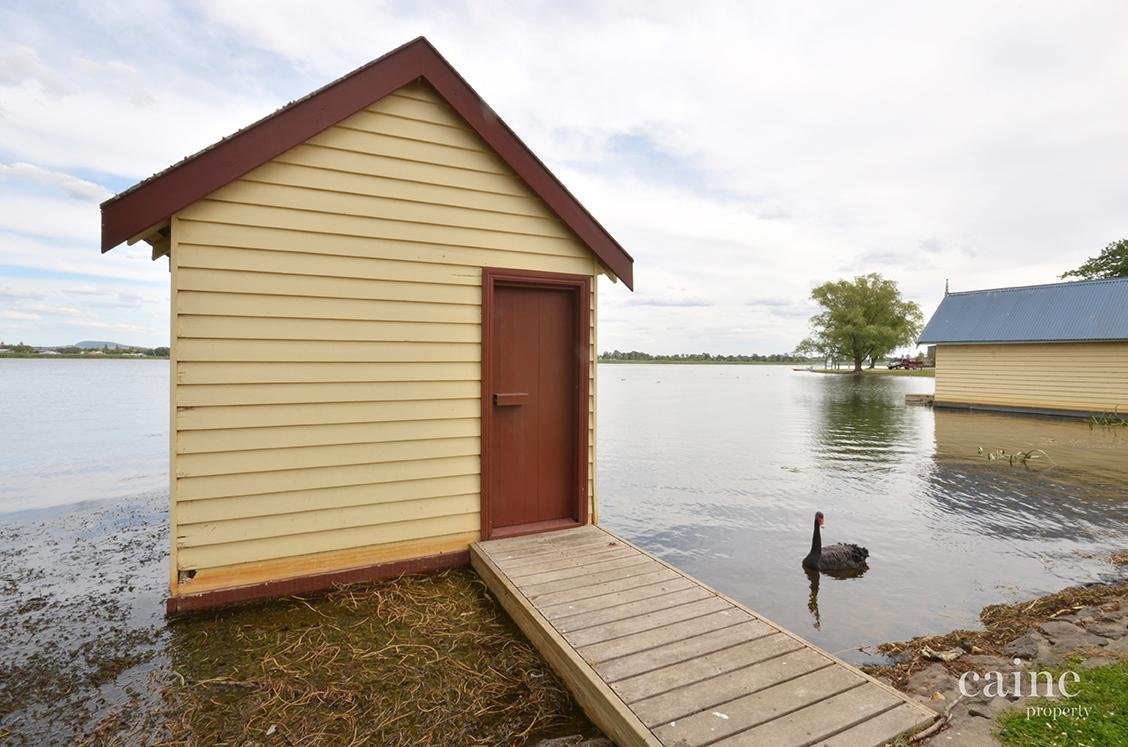 2 Boat Shed Wendouree Parade, Lake Wendouree image 2