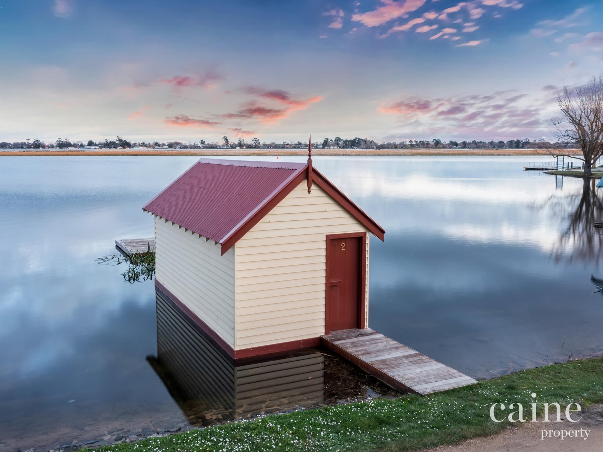 2 Boat Shed Wendouree Parade, Lake Wendouree image 6