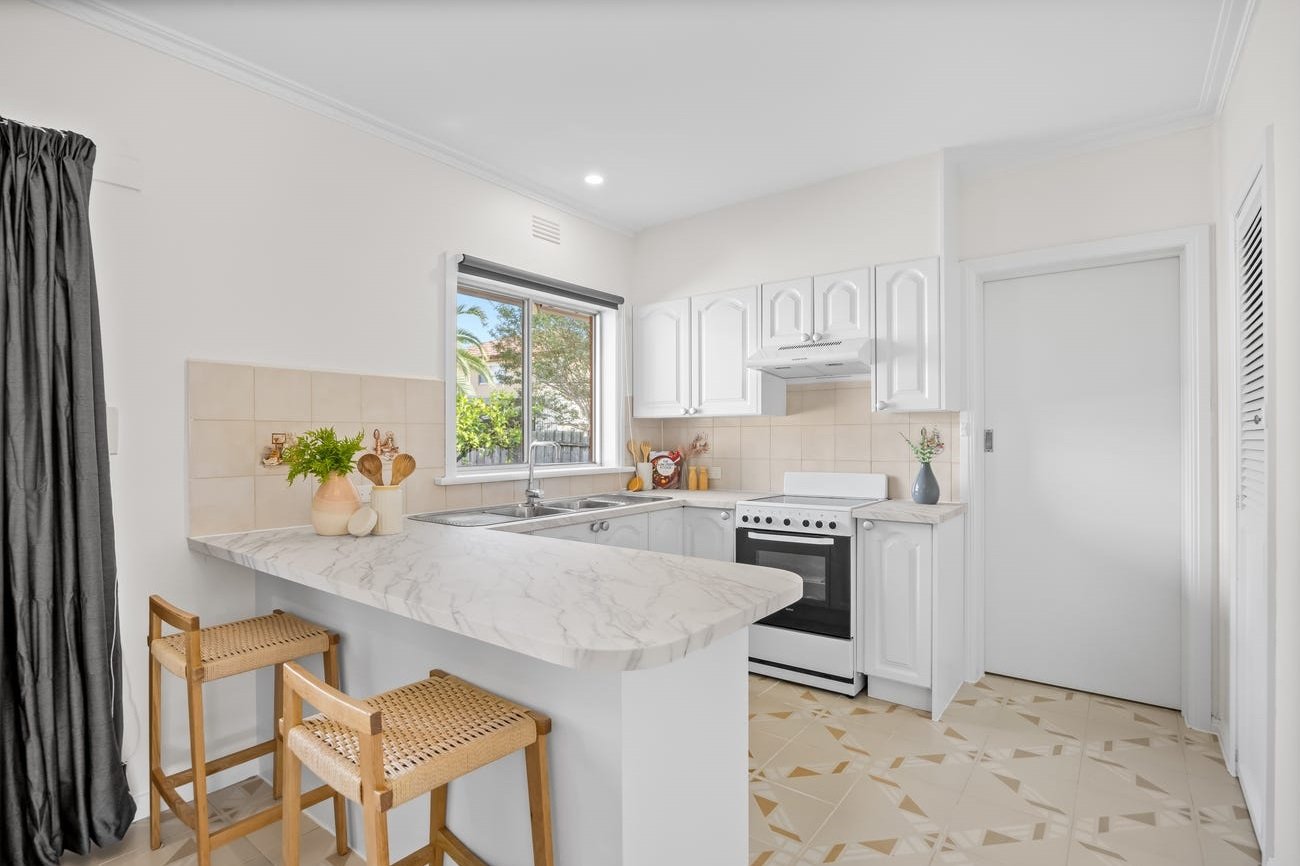 2 Bona Vista Road, Bayswater image 4
