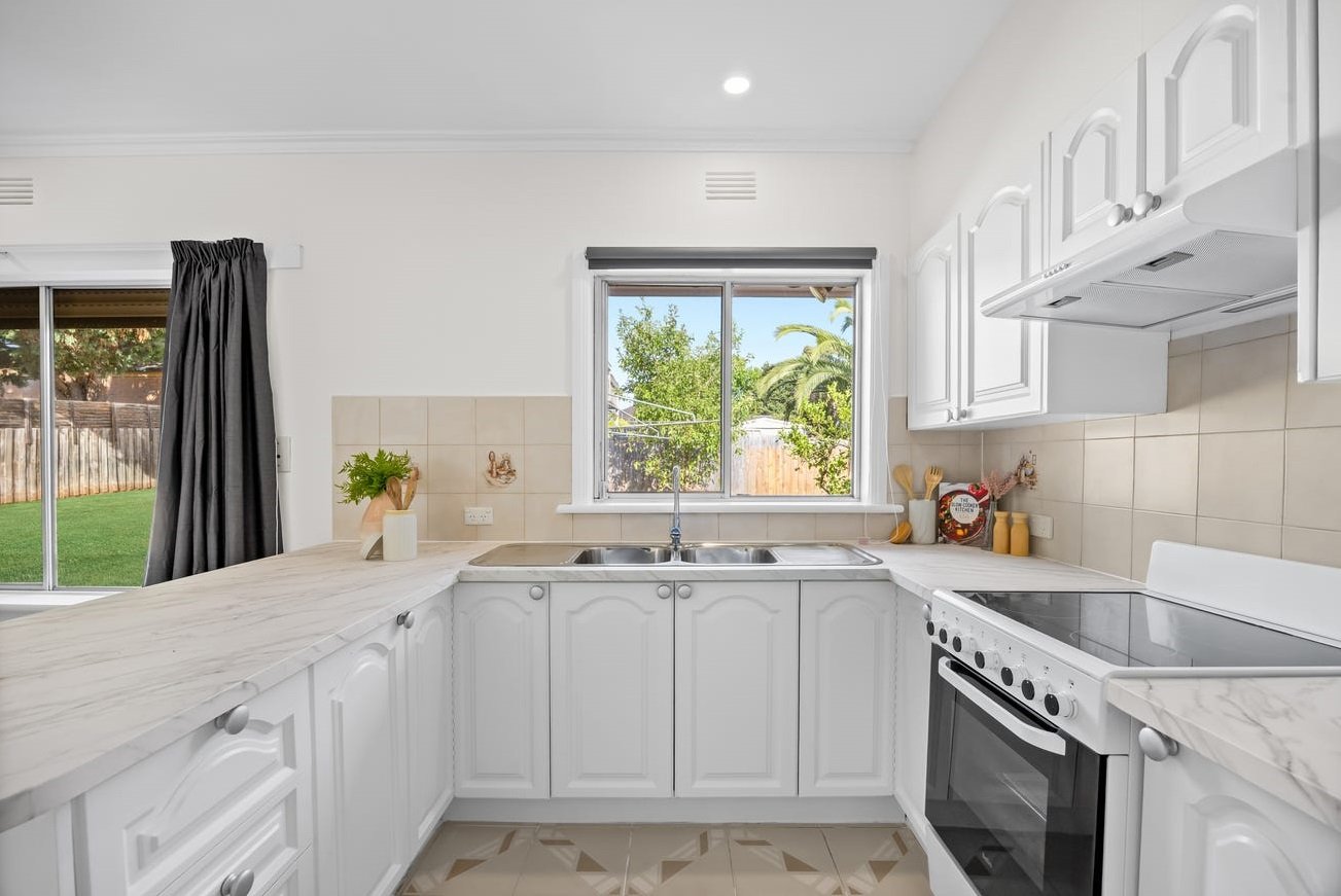 2 Bona Vista Road, Bayswater image 5