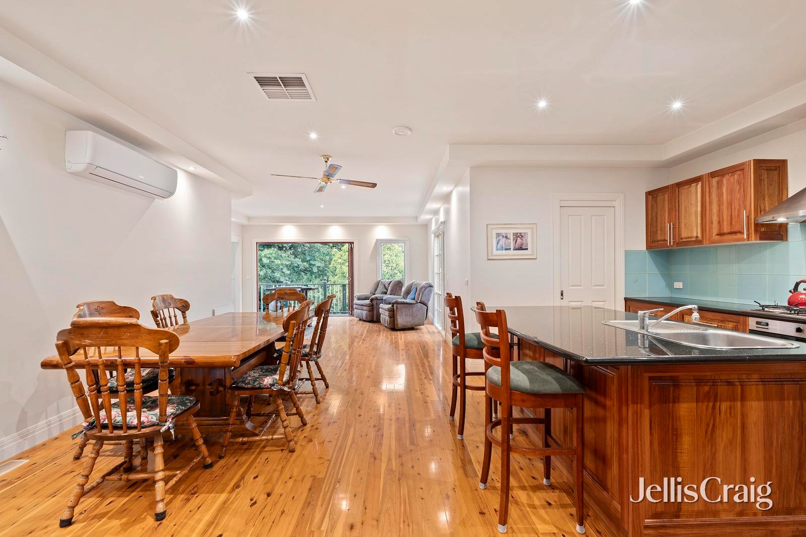 2 Borola Court, Croydon&nbsp;North image 3