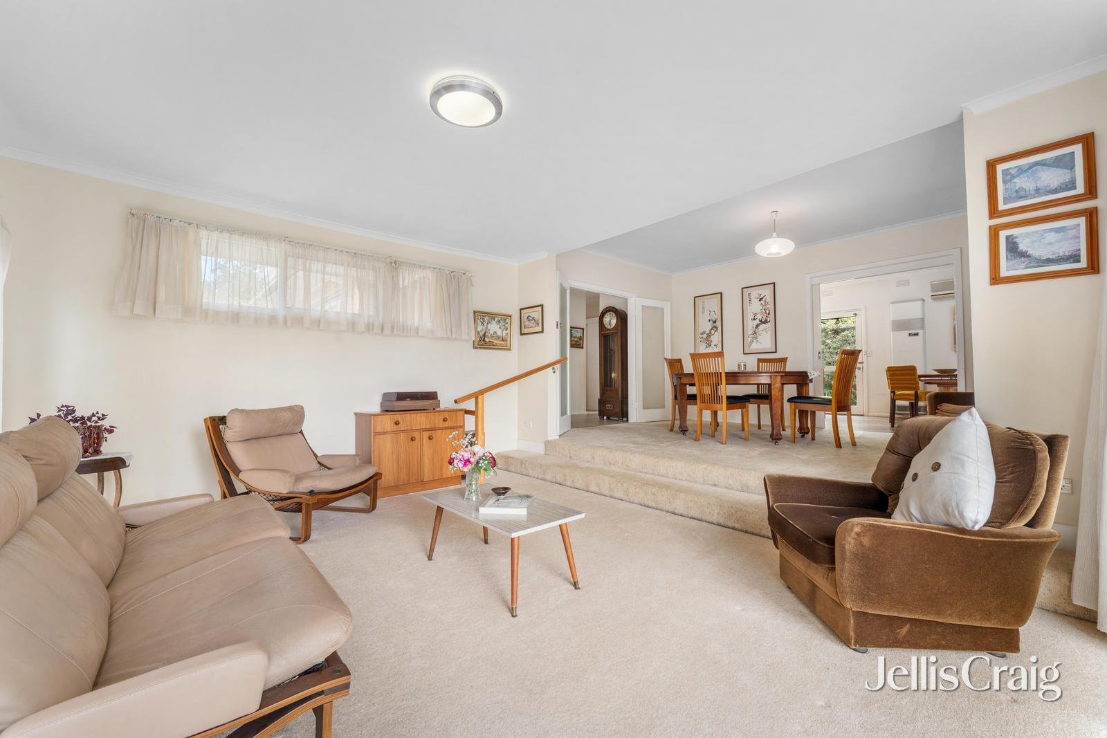 2 Brampton Court, Vermont image 3