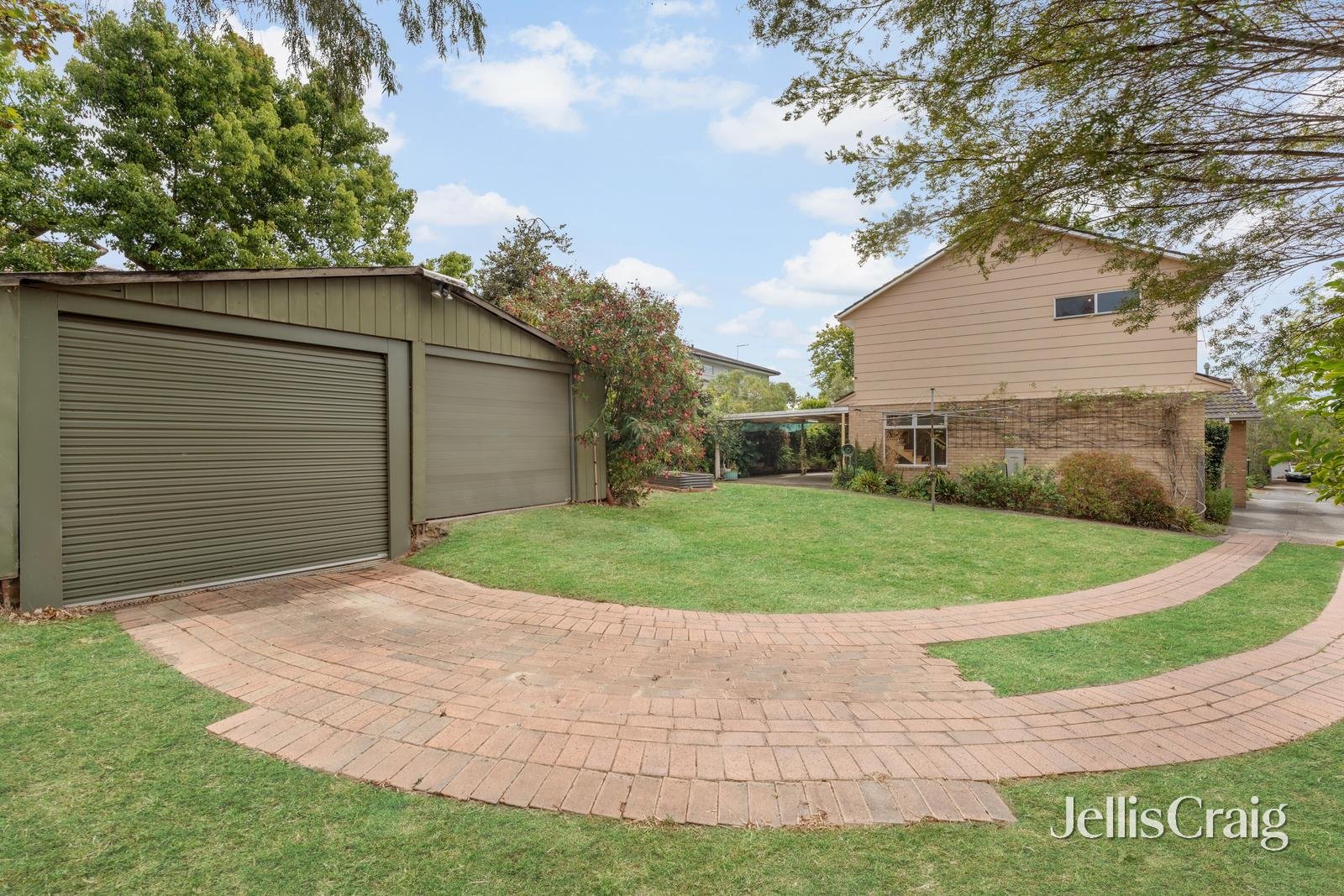 2 Brampton Court, Vermont image 14