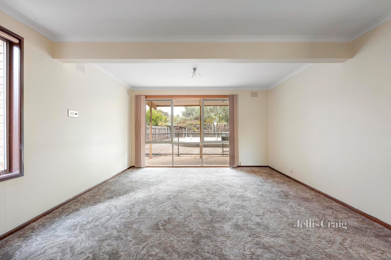 2 Bray Street, Reservoir image 10